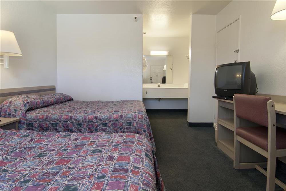 Motel 6-Roseville, Mn - Minneapolis North Room photo